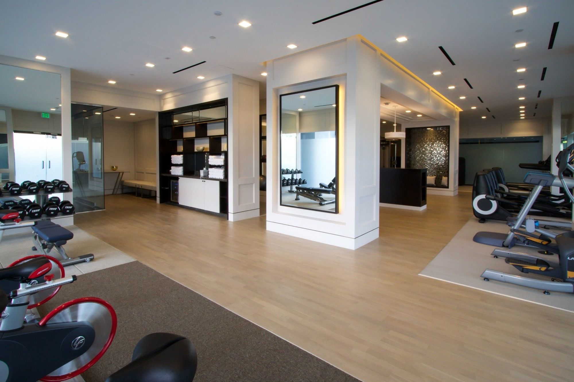 The London West Hollywood At Beverly Hills Εξωτερικό φωτογραφία The gym at The Ivy