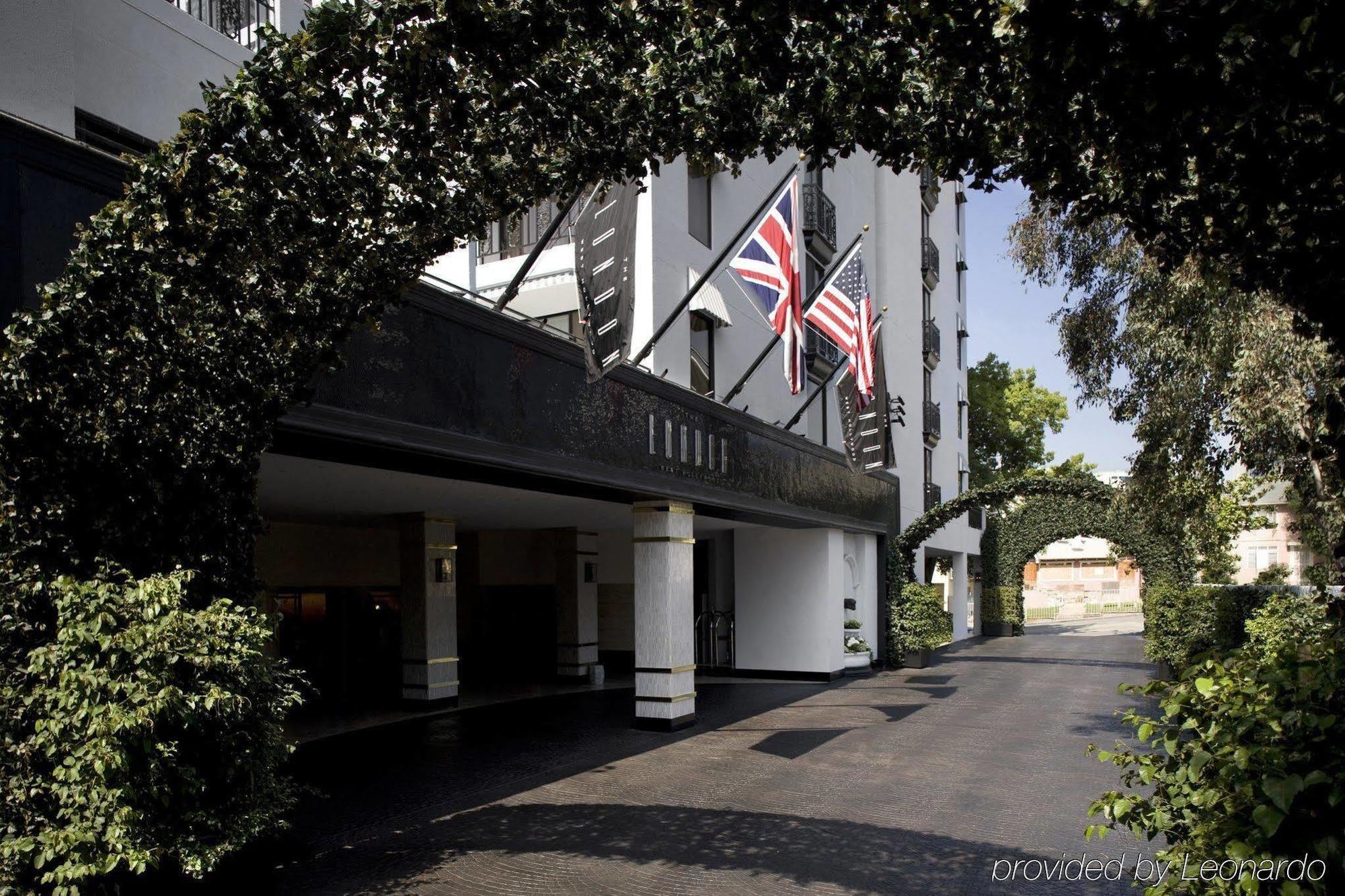 The London West Hollywood At Beverly Hills Εξωτερικό φωτογραφία The hotel's entrance