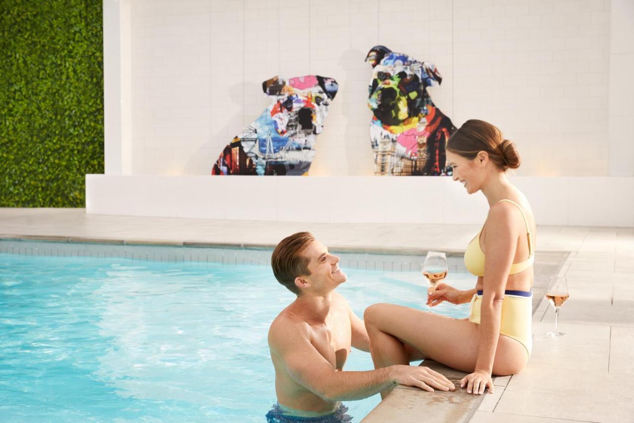 The London West Hollywood At Beverly Hills Εξωτερικό φωτογραφία The pool at the W South Beach