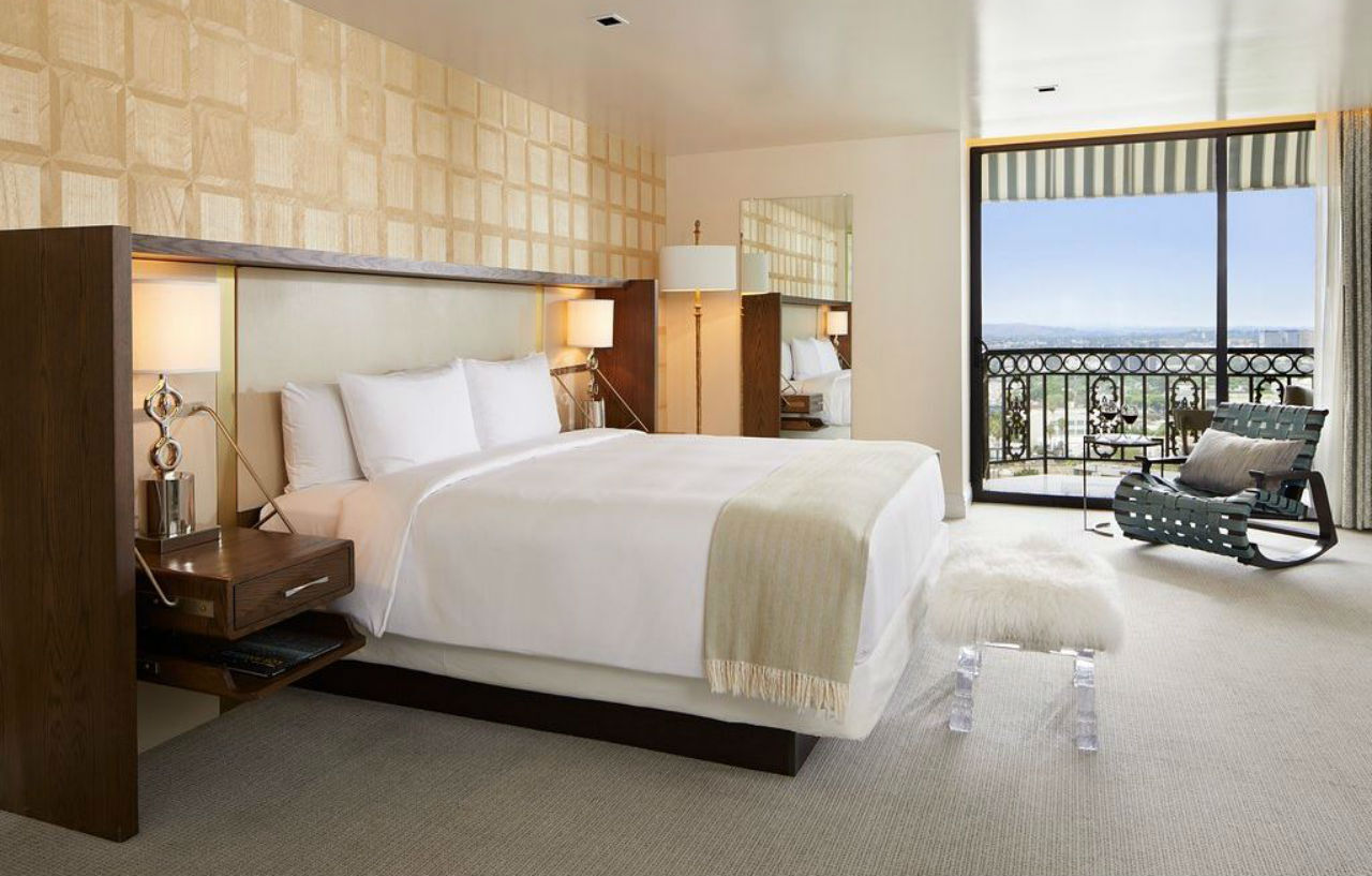 The London West Hollywood At Beverly Hills Εξωτερικό φωτογραφία A bedroom at the Wynn